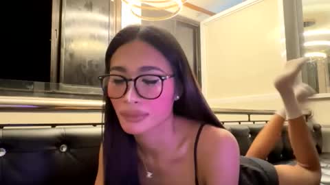 Snapshot of gleiahong chatting on May 17, 2026, 12:45 pm gleiahong online show from May 17, 2026, 12:45 pm