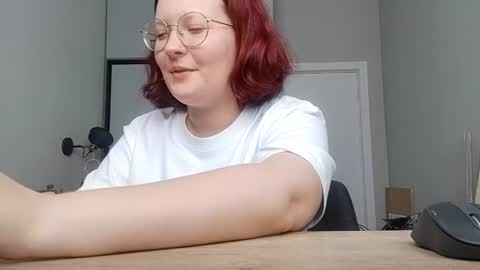 Elly online show from July 4, 2026, 6:19 am