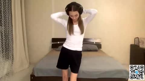 Catalina online show from November 18, 2025, 11:03 am