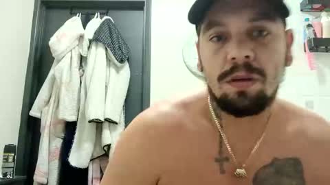 glitch117485 online show from November 13, 2025, 11:58 pm