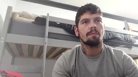 glitch117485 online show from November 14, 2025, 11:57 pm