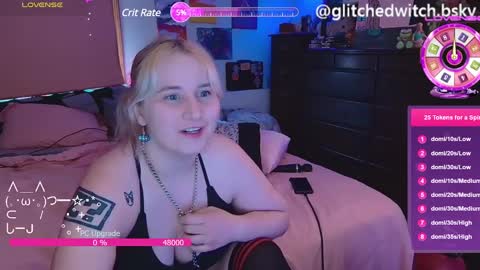 Snapshot of glitchwitch chatting on January 24, 2025, 9:05 pm Glitch online show from January 24, 2025, 9:05 pm