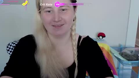 Snapshot of glitchwitch chatting on September 18, 2025, 3:25 pm Glitch online show from September 18, 2025, 3:25 pm