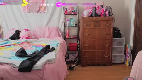 Snapshot of glitchwitch chatting on November 28, 2025, 6:54 pm Glitch online show from November 28, 2025, 6:54 pm