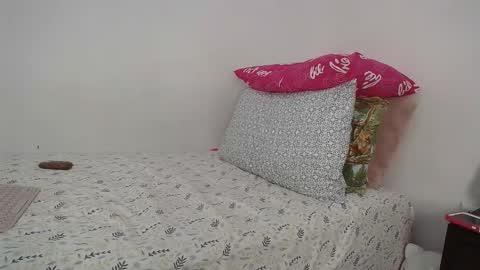 Snapshot of glitterwater chatting on February 28, 2026, 2:12 am suzy online show from February 28, 2026, 2:12 am