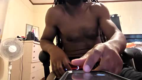 Snapshot of glomightyj chatting on March 31, 2026, 10:54 pm glomightyj online show from March 31, 2026, 10:54 pm