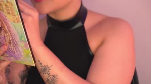 Mimi online show from February 11, 2026, 5:40 pm