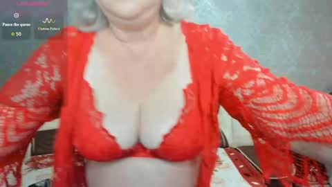 Snapshot of gloriasguirt chatting on May 25, 2026, 1:33 am Gloriasguirt online show from May 25, 2026, 1:33 am