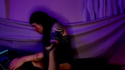 Snapshot of glow92 chatting on September 10, 2025, 11:43 am Glow Goddess online show from September 10, 2025, 11:43 am