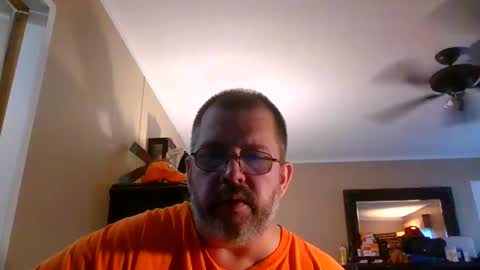 IDKIDCIDGAF online show from October 1, 2025, 3:29 pm