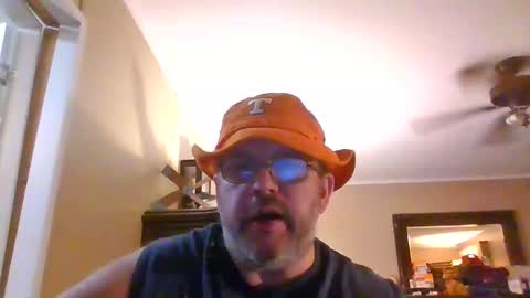 IDKIDCIDGAF online show from October 5, 2025, 7:17 am