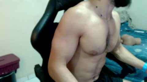 Snapshot of god_hunkules chatting on April 17, 2026, 7:06 pm god hunkules online show from April 17, 2026, 7:06 pm