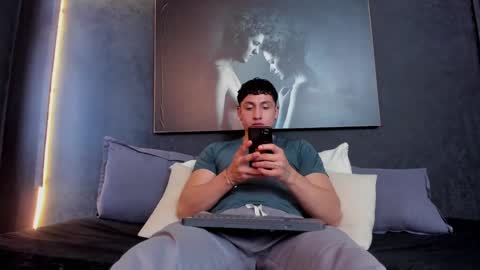 steven online show from December 4, 2024, 3:32 pm