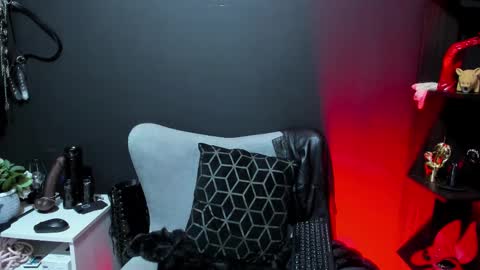 Snapshot of goddesleila chatting on February 26, 2026, 4:28 pm GoddesLeila online show from February 26, 2026, 4:28 pm