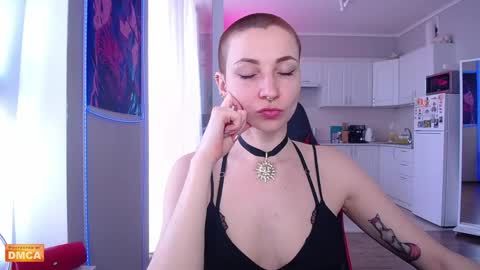 Snapshot of goddess_elpisfoxter chatting on May 7, 2026, 10:42 am Elpis Foxter online show from May 7, 2026, 10:42 am