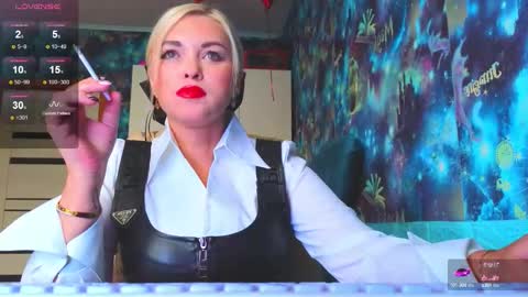 Mrs. Isabella online show from October 4, 2025, 4:10 am