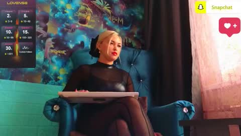 Mrs. Isabella online show from November 14, 2025, 4:00 am