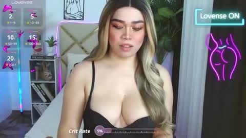 Snapshot of goddess_lykafox chatting on May 28, 2026, 1:41 pm Lyka Fox online show from May 28, 2026, 1:41 pm