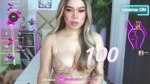 Snapshot of goddess_lykafox chatting on June 4, 2026, 10:38 pm Lyka Fox online show from June 4, 2026, 10:38 pm