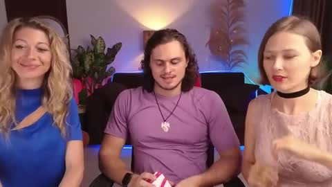   330 UTC2 girls   online show from January 12, 2025, 3:28 am