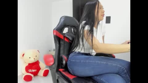 Snapshot of goddess_of_pigs chatting on April 11, 2026, 6:40 am goddess_of_pigs online show from April 11, 2026, 6:40 am