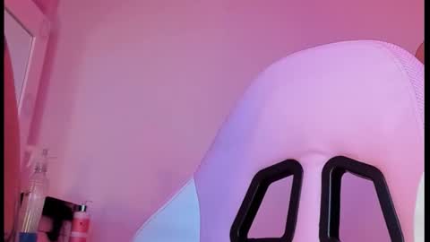 vee online show from October 27, 2025, 11:52 pm