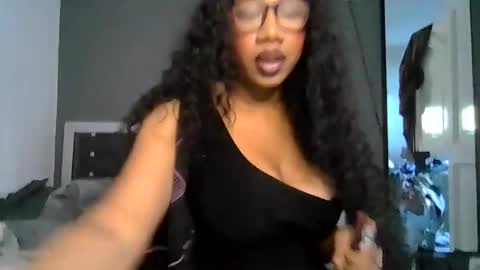 Snapshot of goddessdaisysky chatting on March 8, 2026, 5:39 pm Goddess Daisy Sky online show from March 8, 2026, 5:39 pm