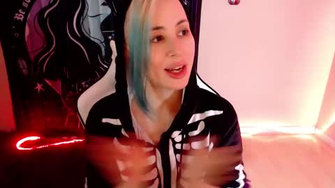 Goddess Lilith  - 111 tks to PM online show from January 4, 2025, 4:55 am