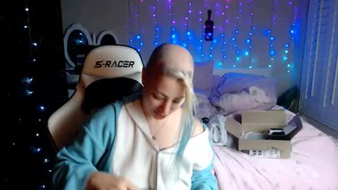 Goddess Lilith  - 111 tks to PM online show from November 19, 2025, 12:43 am