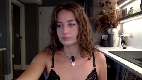 goddessmiamuse online show from February 6, 2026, 10:40 am