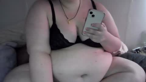 Snapshot of goddesspersephonejane chatting on July 29, 2026, 12:31 am Goddess Persephone Jane online show from July 29, 2026, 12:31 am