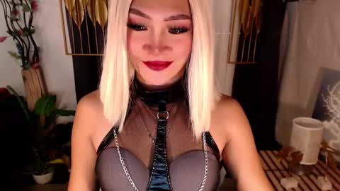 Snapshot of goddessquinnie chatting on March 3, 2025, 1:21 am quinnie online show from March 3, 2025, 1:21 am