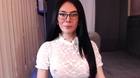 MISS ANGELA online show from July 29, 2026, 10:52 pm