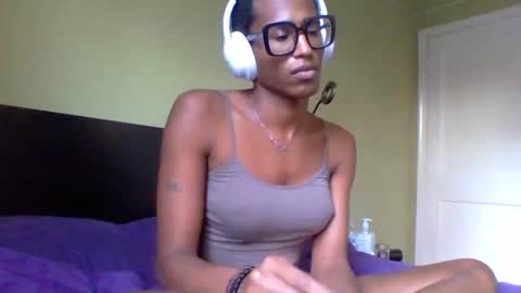 Snapshot of goddexx_kii chatting on November 5, 2025, 9:26 pm goddexx_kii online show from November 5, 2025, 9:26 pm