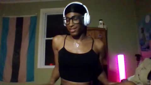Snapshot of goddexx_kii chatting on May 19, 2026, 1:44 am goddexx_kii online show from May 19, 2026, 1:44 am