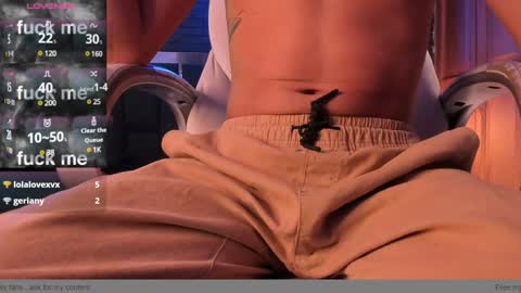 Snapshot of godly_huan chatting on December 23, 2024, 6:11 am HUAN online show from December 23, 2024, 6:11 am