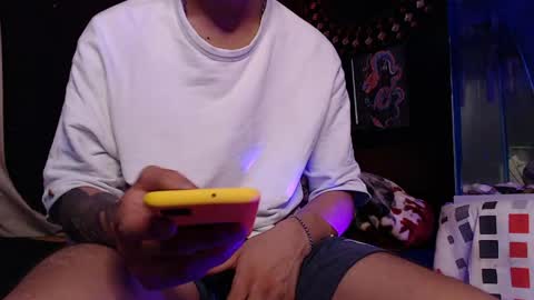 Snapshot of godly_huan chatting on May 19, 2026, 1:56 am HUAN online show from May 19, 2026, 1:56 am