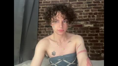 godsheshot online show from June 13, 2026, 3:37 am