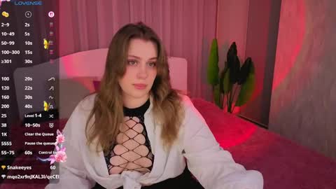 Lilya online show from April 23, 2026, 5:37 pm