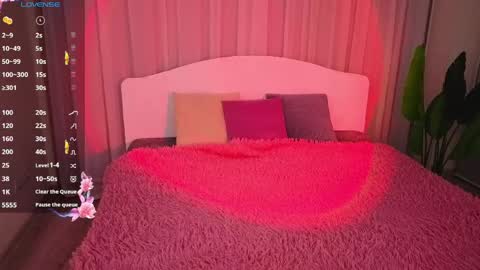 Lilya online show from April 30, 2026, 8:37 pm