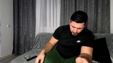 gold_alpha_boy online show from November 20, 2025, 4:18 pm