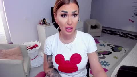 Nicole.. online show from February 20, 2025, 2:13 pm