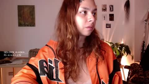 Snapshot of golden_alaska chatting on February 27, 2025, 12:43 am Alaska online show from February 27, 2025, 12:43 am