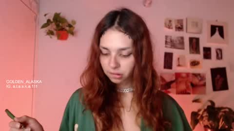 Snapshot of golden_alaska chatting on September 14, 2025, 11:26 pm Alaska online show from September 14, 2025, 11:26 pm