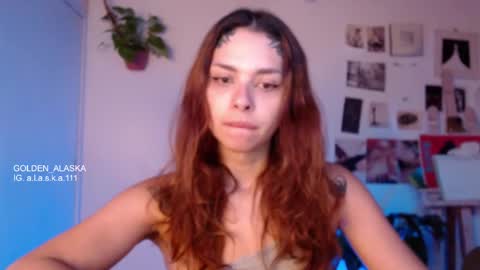 Snapshot of golden_alaska chatting on October 19, 2025, 10:43 pm Alaska online show from October 19, 2025, 10:43 pm