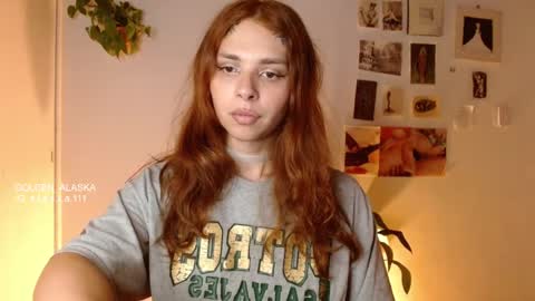 Snapshot of golden_alaska chatting on November 25, 2025, 12:32 am Alaska online show from November 25, 2025, 12:32 am