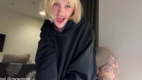 Aline meow   online show from April 4, 2026, 2:25 pm