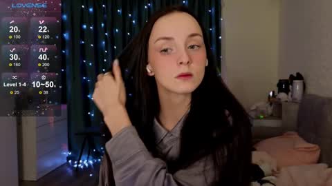 Snapshot of golden_bag chatting on March 3, 2025, 9:59 pm Jess online show from March 3, 2025, 9:59 pm