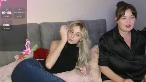 Snapshot of golden_bag chatting on October 17, 2025, 8:00 pm Jess online show from October 17, 2025, 8:00 pm