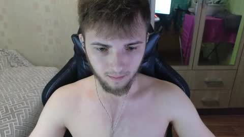 Golden boyyy21 online show from April 13, 2026, 5:07 pm